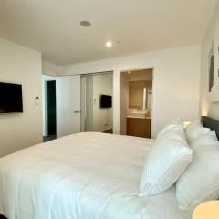 Modern 2BR Apt Adelaide CBD with Pool-Gym-BBQ