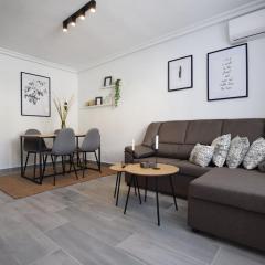 Cozy townhouse with terrace near La Mata beach