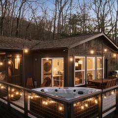 Hygge mountain retreat with stunning views