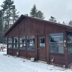 Adventure Cabin on Lake Ruth