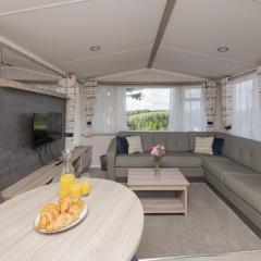 Suncrest Plus Caravan by Belvilla