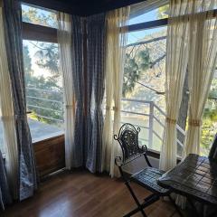 Lakeside Nook 1 BR Lake View Stay w Shared pool