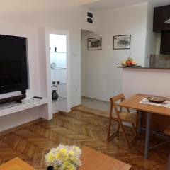 M&M Downtown Apartment