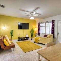 Stylish Retro Vibes Private Bbq & Beach Access