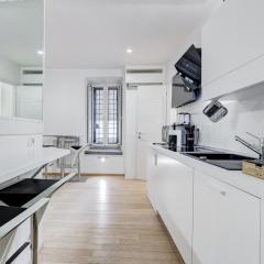Colosseum Charming Suite monti district with jacuzzi