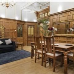 Traditional English Victorian Apartment