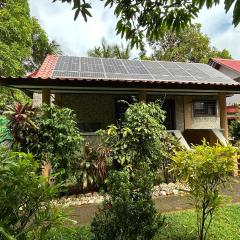 Haus am Strand auf Sibuyan Island nahe Cresta de Gallo - Marevic's Guesthouse 1 ohne Klimaanlage
