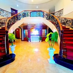 King's Mansion Resort