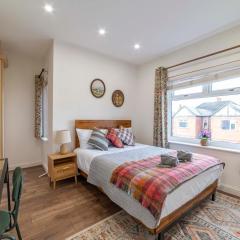 Beautiful Three Bedroom House - Manchester Escape
