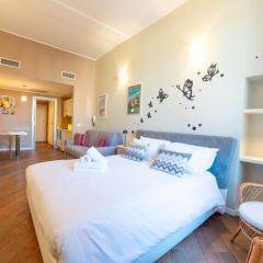 Suite Mazzini Square