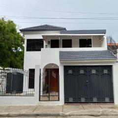 Casa familiar céntrica