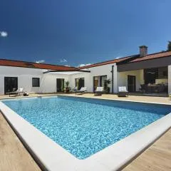 Villa Radola Residence only 3 km from beach for 6 people with private pool & large garden