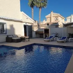 Magnífica villa con piscina privada y barbacoa R48 by Novadesta