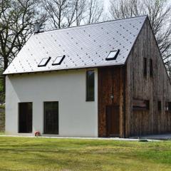 Villa in Le any with Sauna and Jacuzzi
