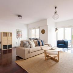 ALTIDO Superb 1-bed Apt with workspace and terrace, close to Avenida da Liberdade