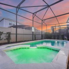 Luxurious Retreat near Disney: Pool & Game Room
