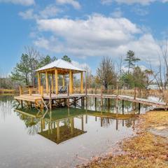 Kayak and Fish Little River Canyon Lakefront Cabin