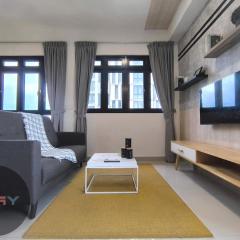 Meridin Sovo Cozy Couple City View Netflix By STAY