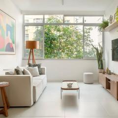 Renovated Stylish Two Bedroom Apartment in Ipanema, Steps to Beach
