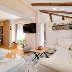 Gorgeous Home In Plesivica With Sauna