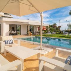 Amazing Villa With Heated Pool