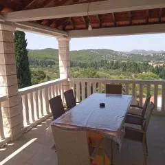 Perfect Getaway Near Korčula’s Scenic Sights and Beaches