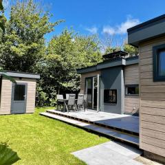 Unique chalet for 5 with garden