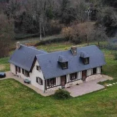 Maison rénovée - jacuzzi et cheminée