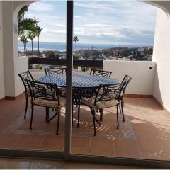 Modern Duquesa 2 Bed Outstanding view of sea golf
