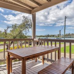 Wapengo Street 5, Unit 3