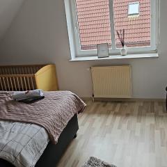 Ruhige Lage, nah am Klinikum & Einkaufsmöglichkeiten