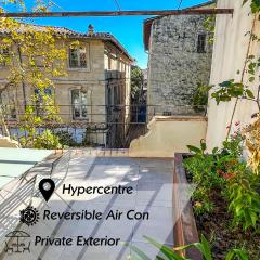 AC - Private Exterior - Duplex Quartier des Artistes