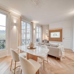 Elegance & refinement a stone's throw from Louvre