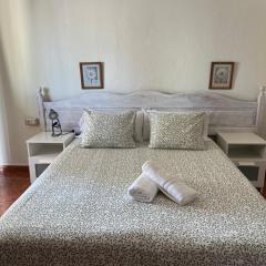 Habitacion doble con terraza a 50m de la playa Los Cristianos