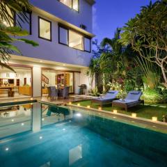 Echo Beach Townhouses