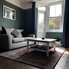 Cartref - Fully equipped and stunning town flat