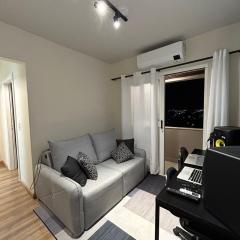 Ape 45m ar condicionado prox Shopping e centro