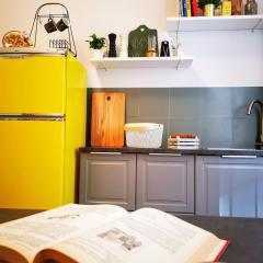 Cozy Studio 50 meters from the Metro