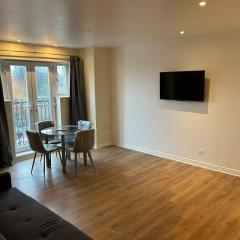 2 Bed 2 Bathroom Apartment central location