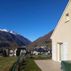 Villa avec vue sur la montagne