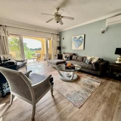 2Bed Modern Condo with AC, Pool, Rooftop patio, 5 Min to Beach