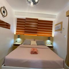 JC SpaceRentals 1521 West Jones Residences, mountain view, free Wi-Fi & Netflix, upper floor located at the center of Cebu City