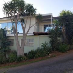 EIGHT VILLA DE PORT iKamva