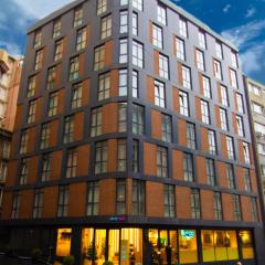 Bird Nest Suites