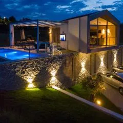 Villa Monvue Motovun with pool and stunning view