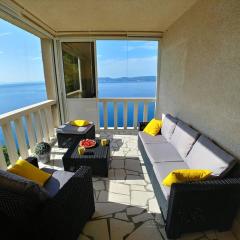 Apartment Bellevue - first row to the sea