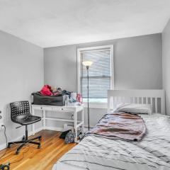 Private Room with Twin Bed and Work Station