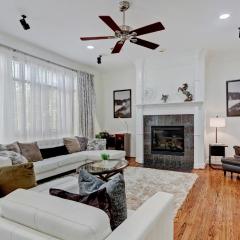 Luxury Home Minutes to Downtown Close to Everything Nice