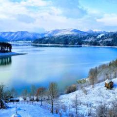 Moon Lake Bicaz - Casa Oia