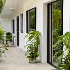 2 BR Home With Spacious Kitchen Near the Beach